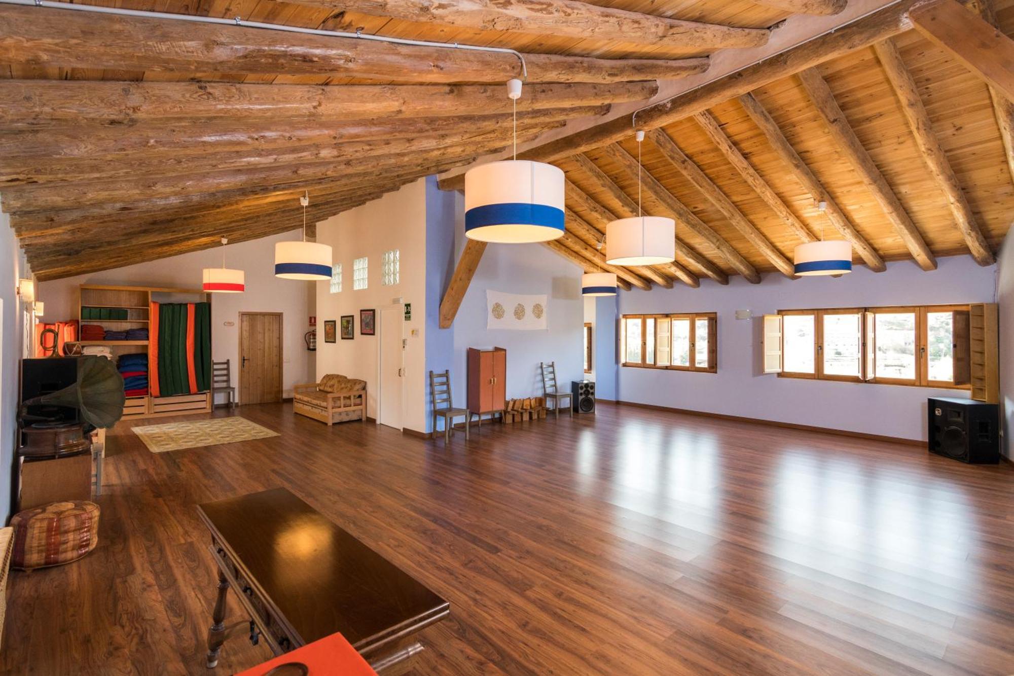 Albergue Casa De L'Aigua Бесейте Экстерьер фото